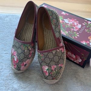 Gucci GG supreme blooms coated canvas espadrilles
